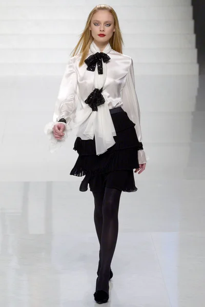 Look 12